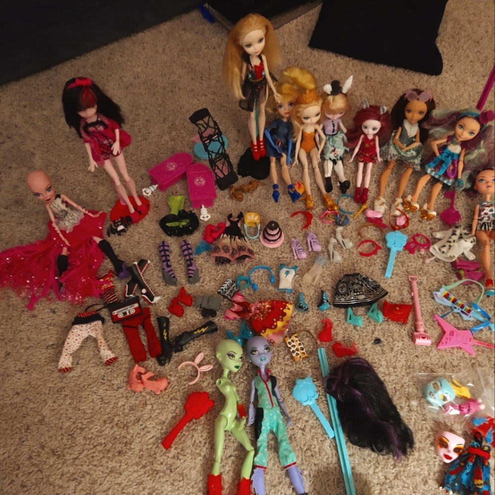 Monster High and Everafter High Bundle